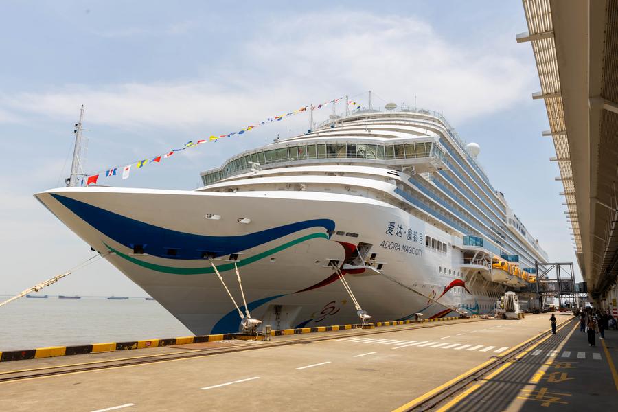 China's 1st homegrown large cruise ship receives over 150,000 tourists
