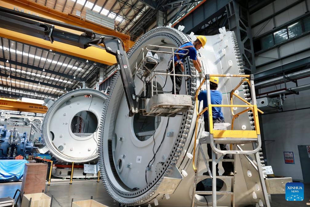 A look at China's 1st full-industry-chain offshore wind power industrial park