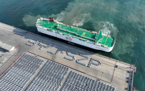 Chinese shipbuilders set sail in high gear amid growing demand
