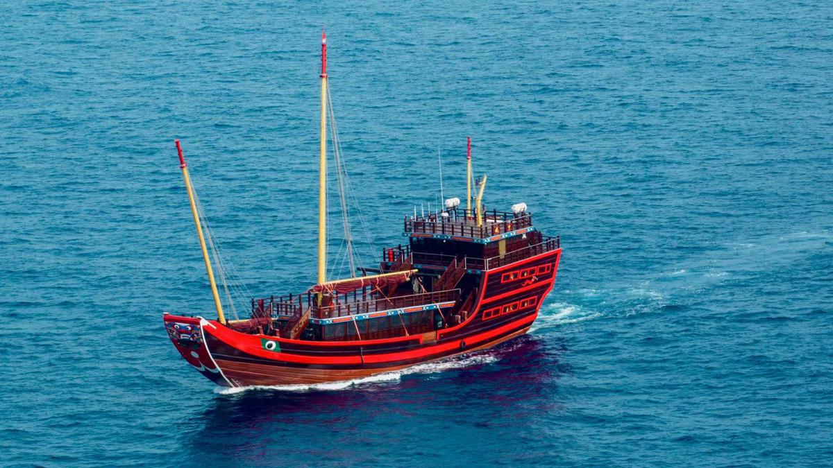 Ancient Chinese sailing marvel celebrates Chinese New Year in Singapore