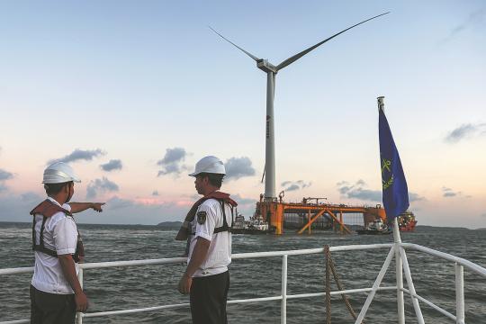 Offshore Wind Turbine Does Double Duty as Fish Farm