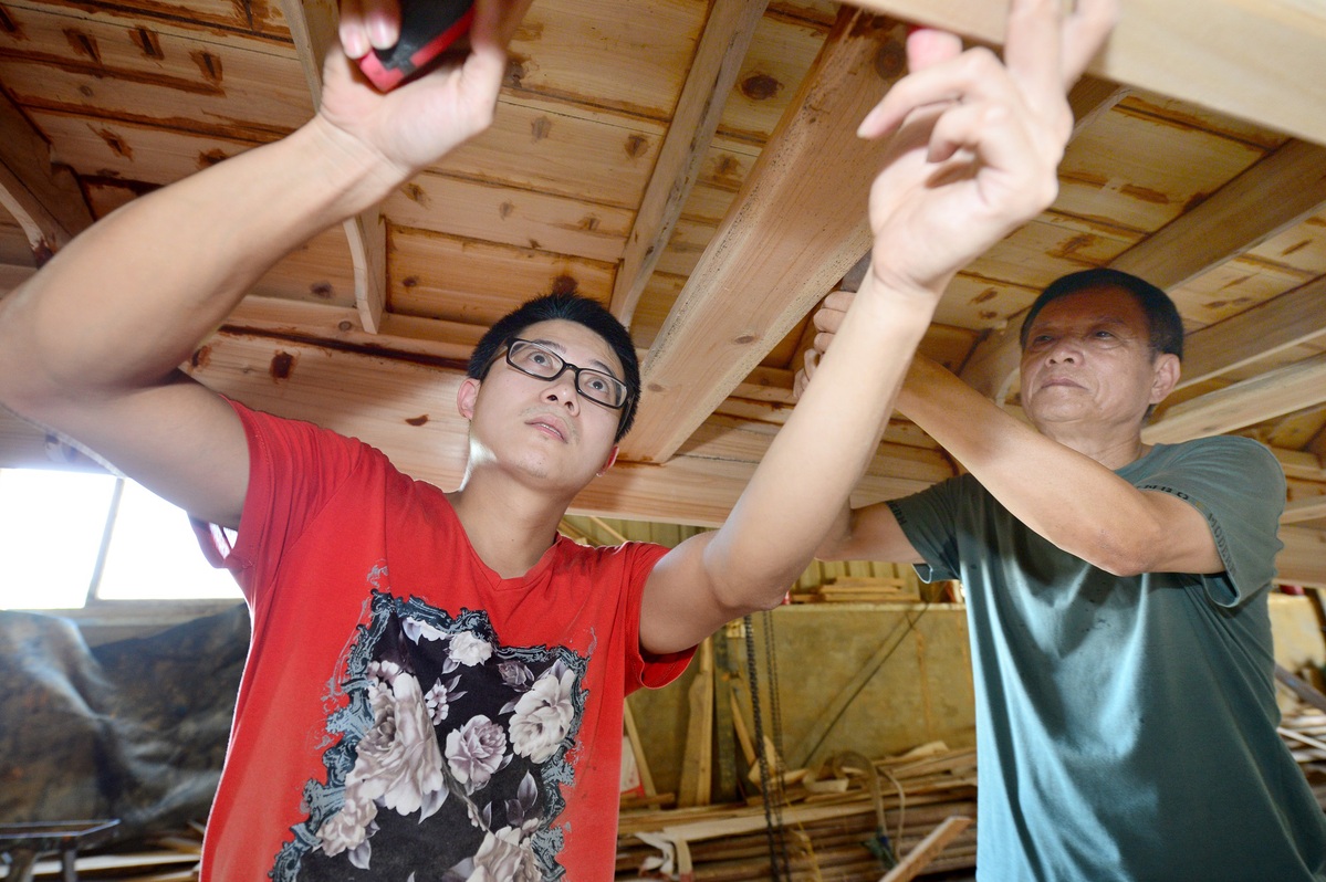 Dragon boats a family tradition in Fuzhou