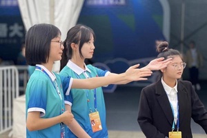 福州：志愿者陆续上岗服务八方宾客