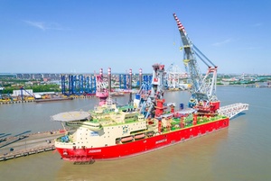 海洋作业再添重器 JSD6000深水起重铺管船顺利完工