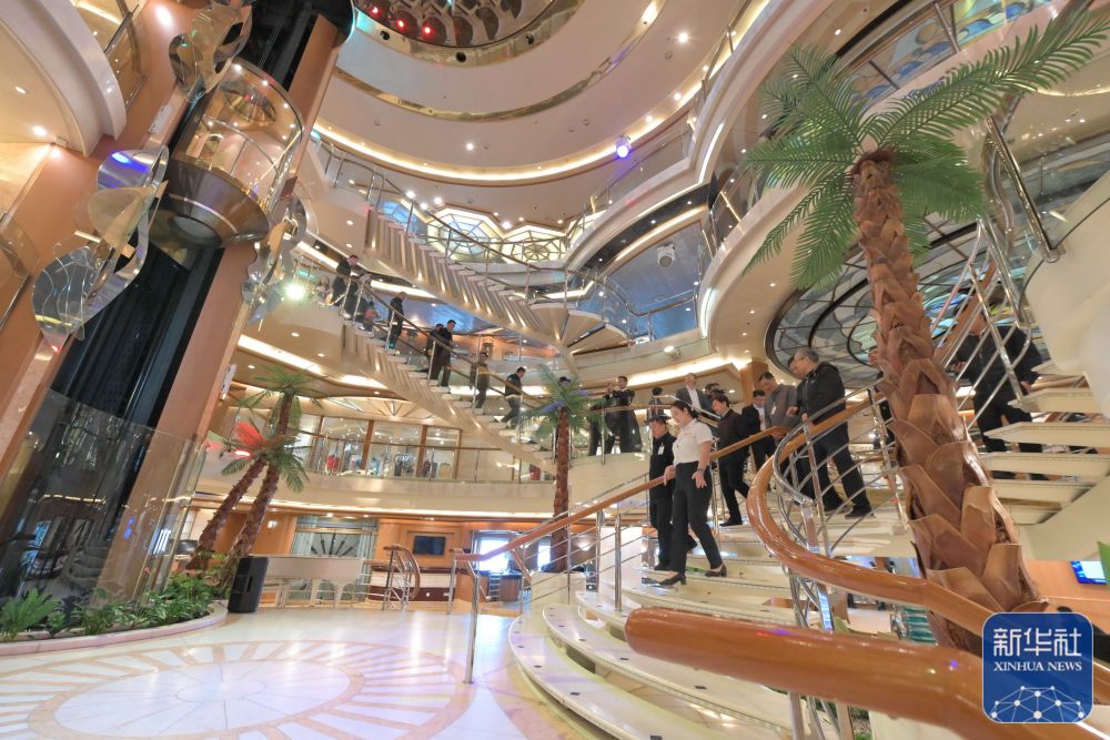 平潭国际旅游岛首艘母港邮轮启航