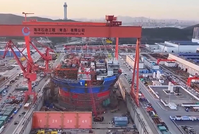 亚洲首艘圆筒型“海上油气加工厂”主体完工