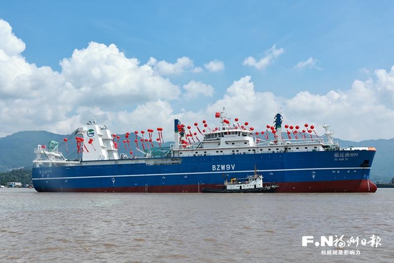 全国最大南极磷虾捕捞加工船下水